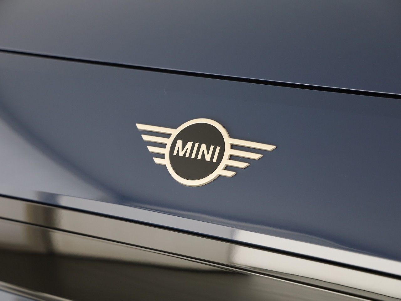 MINI Aceman E-image-6