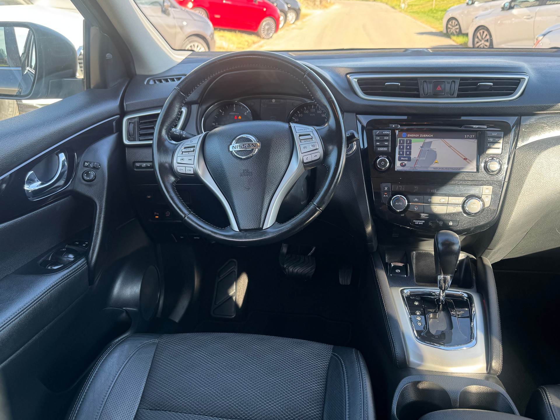 NISSAN Qashqai 1.6 dCi tekna Xtronic CVT-image-8
