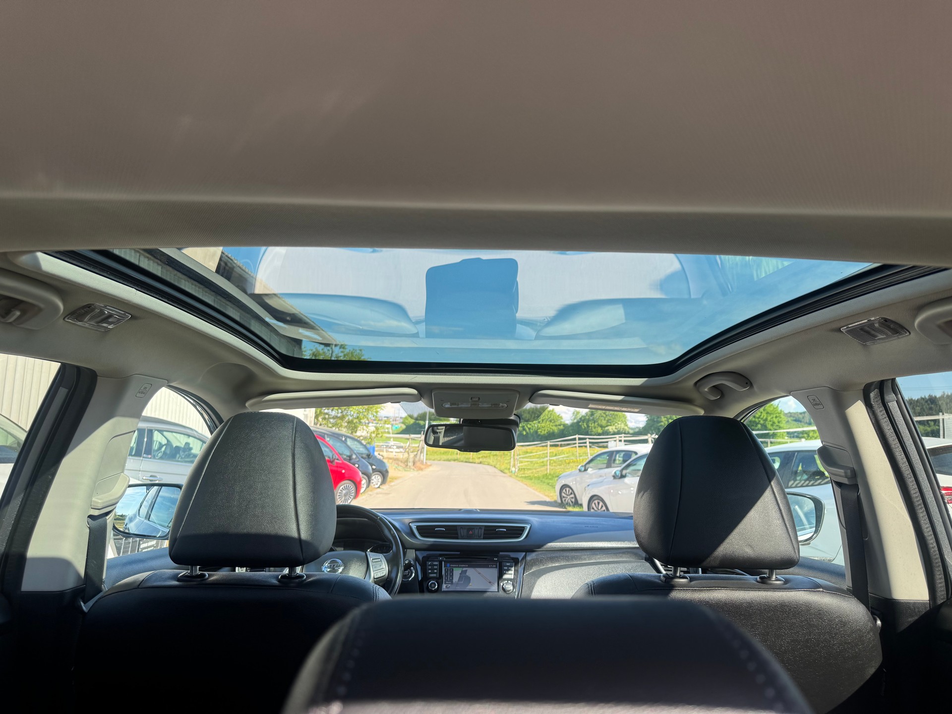 NISSAN Qashqai 1.6 dCi tekna Xtronic CVT-image-15