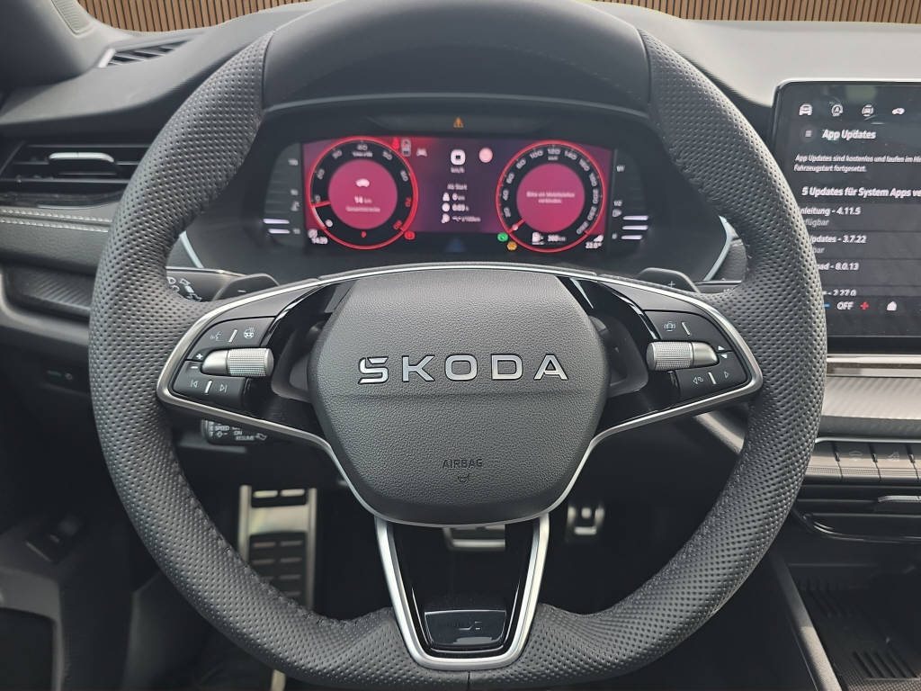 SKODA Octavia Combi 2.0 TSI SportLine 4x4 DSG-image-15