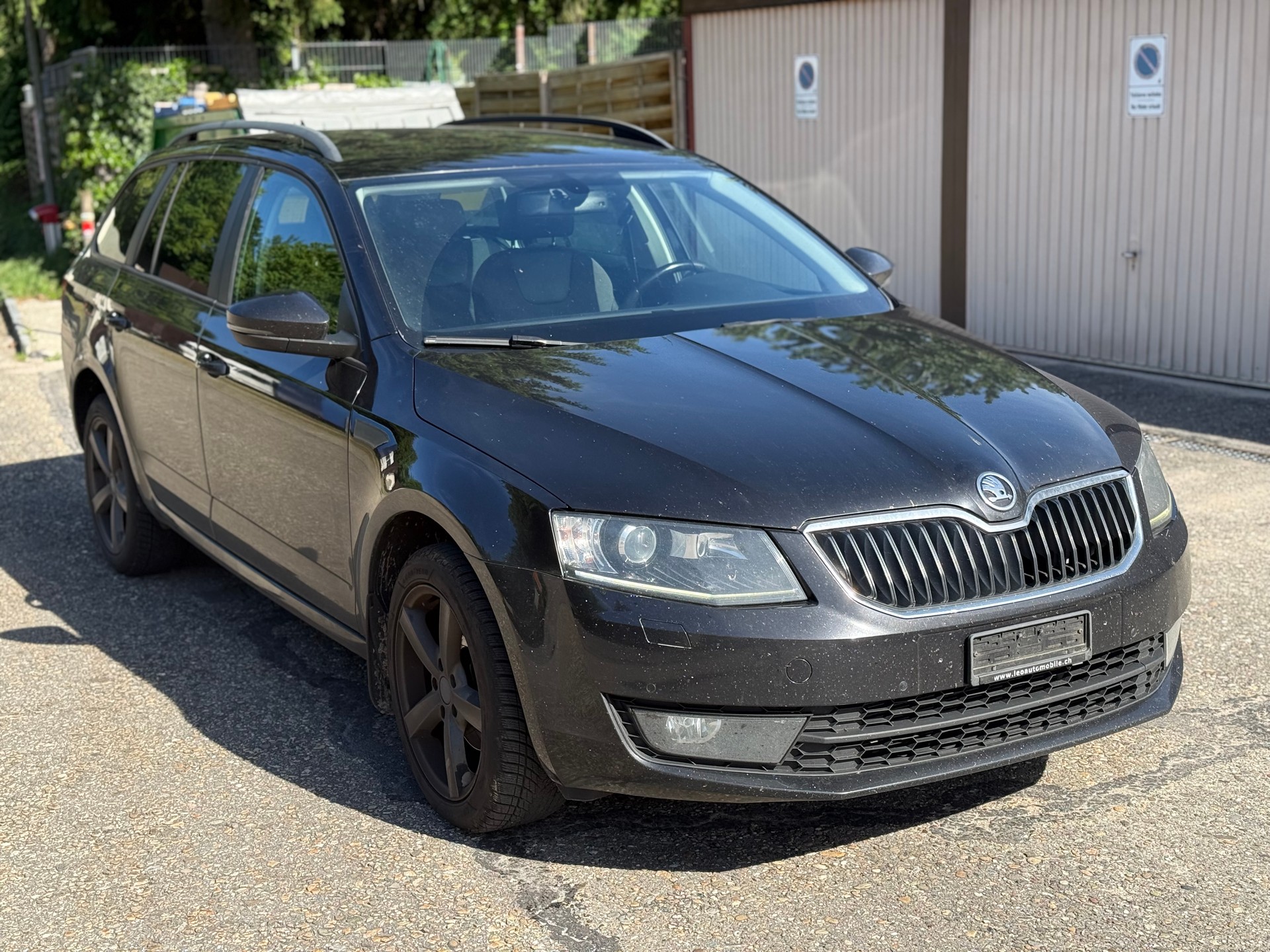 SKODA Octavia Combi 2.0 TDI Swiss Edition DSG-image-2
