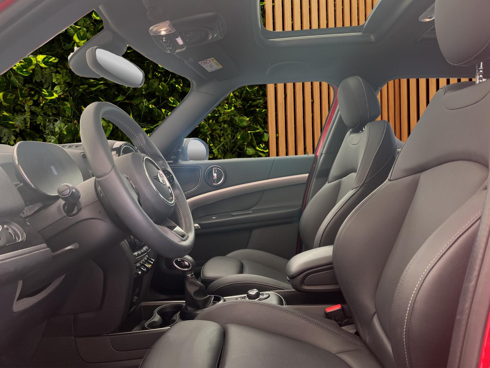 MINI Countryman Cooper SE ALL4 PHEV Steptronic (CH)-image-10
