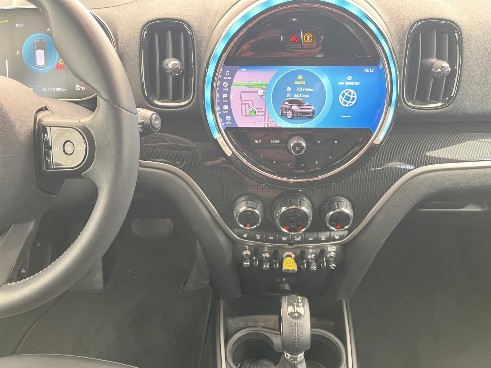 MINI Countryman Cooper SE ALL4 PHEV Steptronic (CH)-image-12