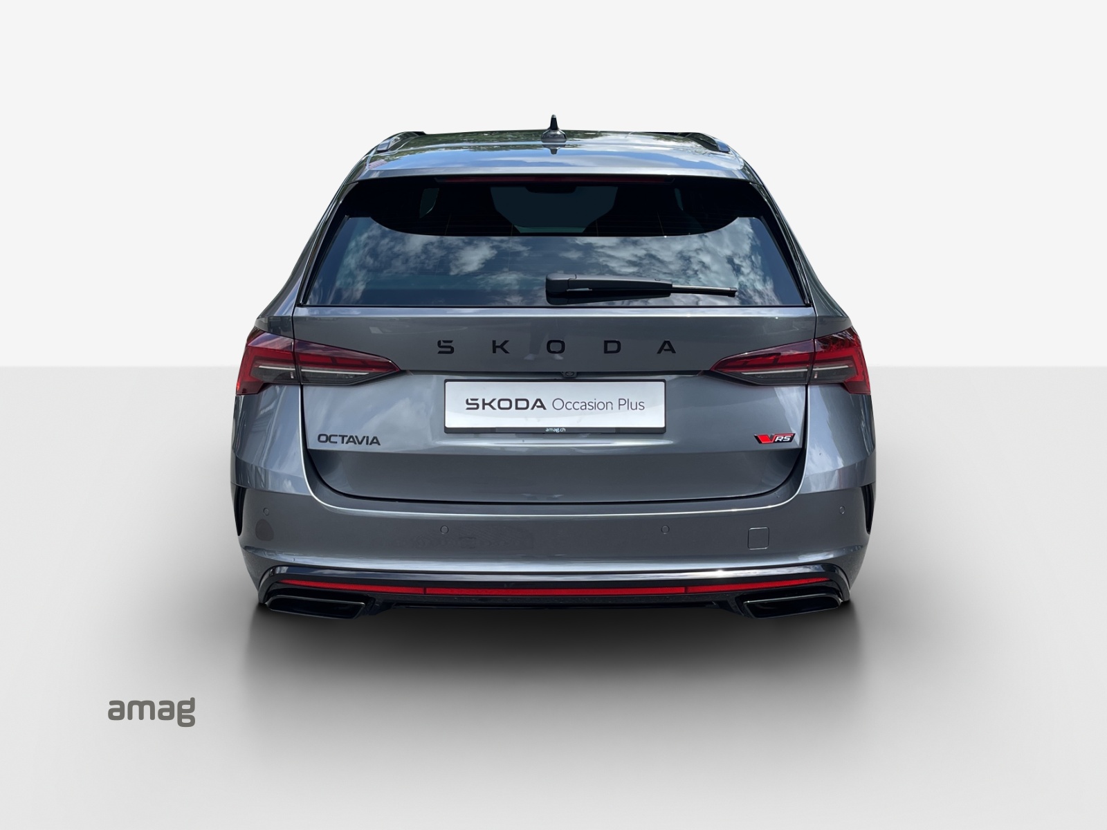 SKODA Octavia Combi 2.0 TSI DSG RS-image-3