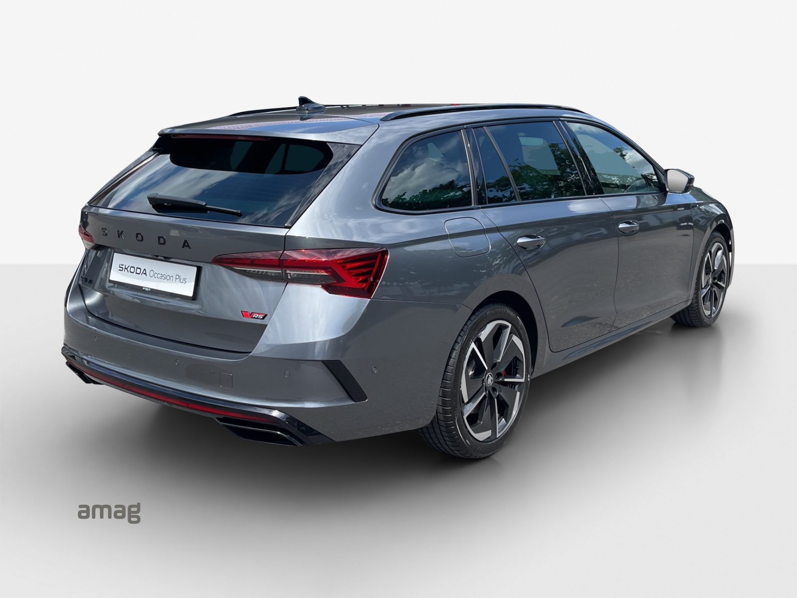 SKODA Octavia Combi 2.0 TSI DSG RS-image-4