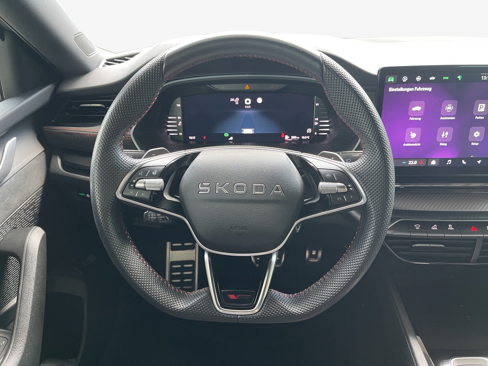 SKODA Octavia Combi 2.0 TSI DSG RS-image-9