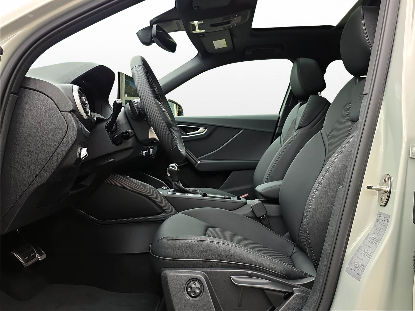 AUDI Q2 40 TFSI S line Attraction quattro S-tronic-image-6