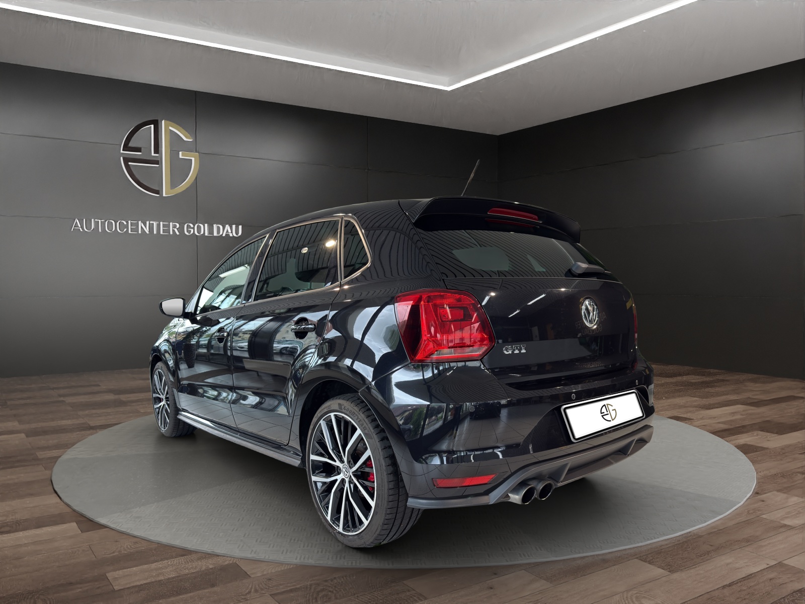 VW Polo 1.8 TSI GTI-showroom-element-1
