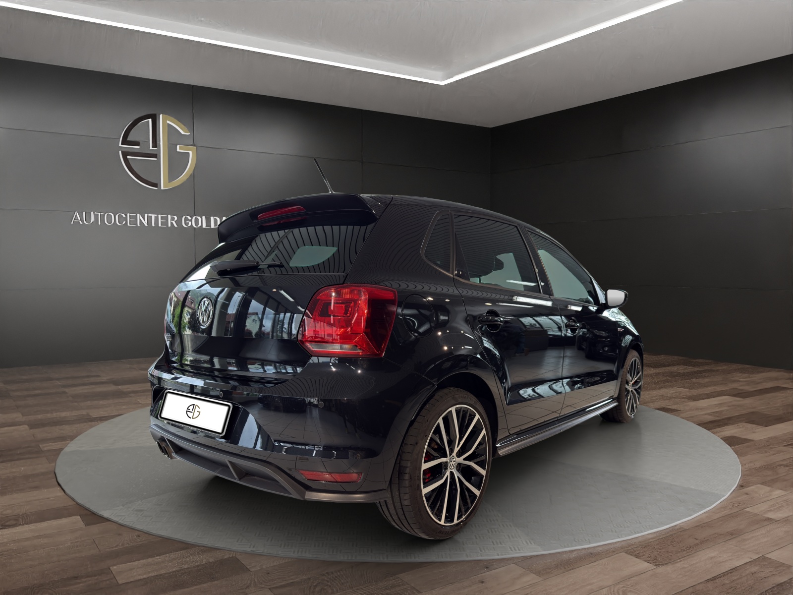 VW Polo 1.8 TSI GTI-showroom-element-3
