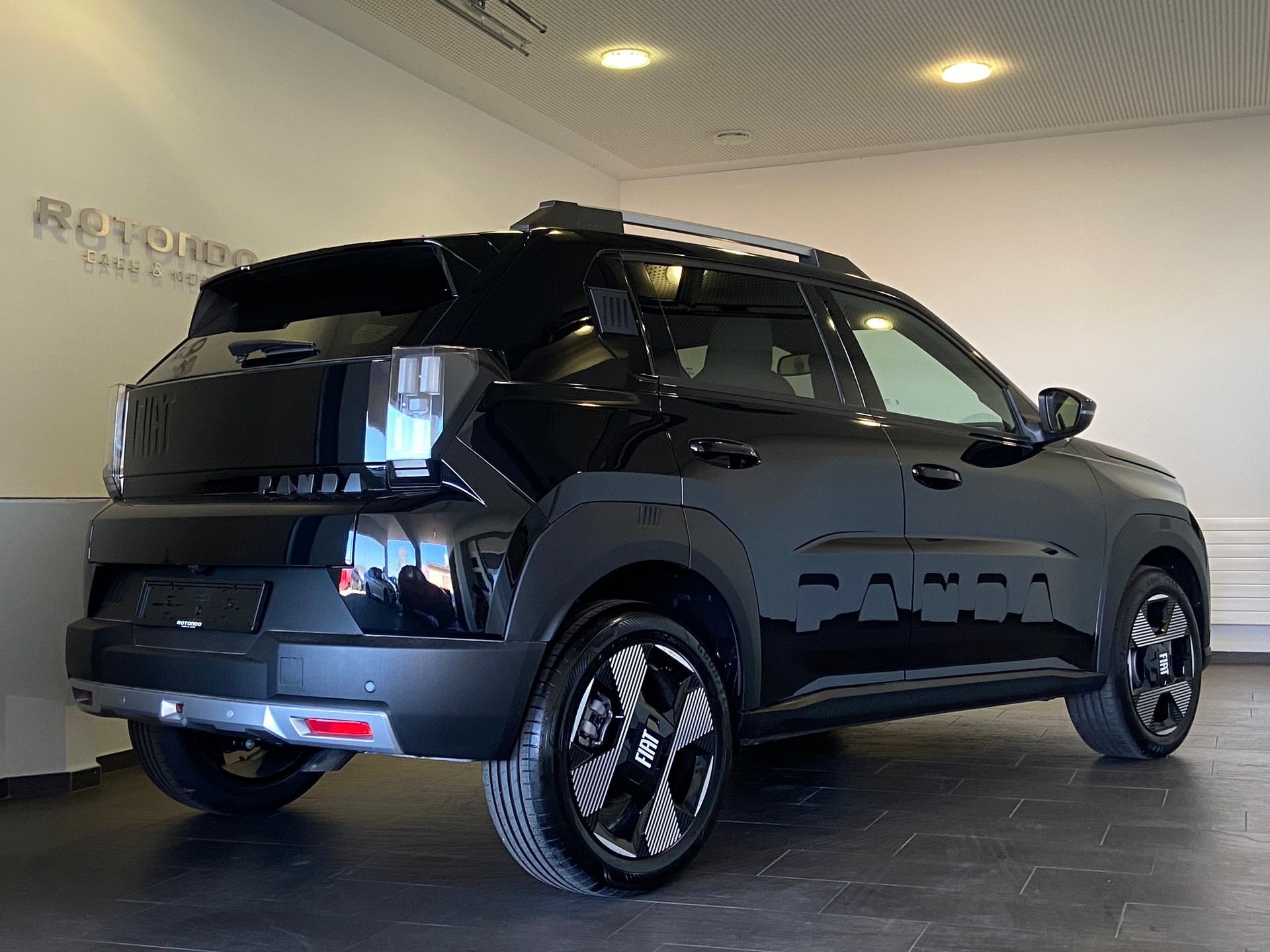 FIAT Grande Panda MHEV La Prima-showroom-element-1