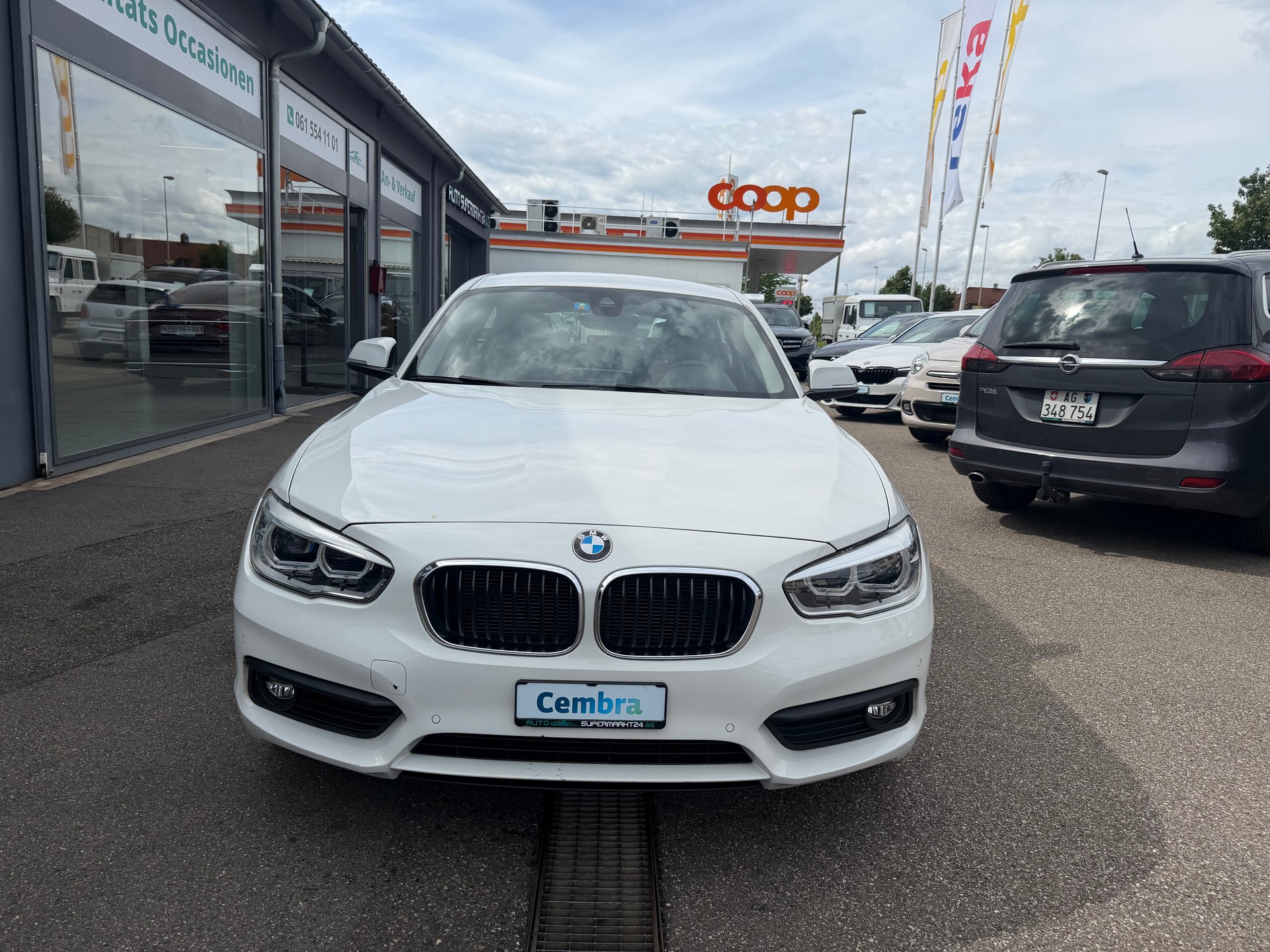 BMW 118i Steptronic-image-8