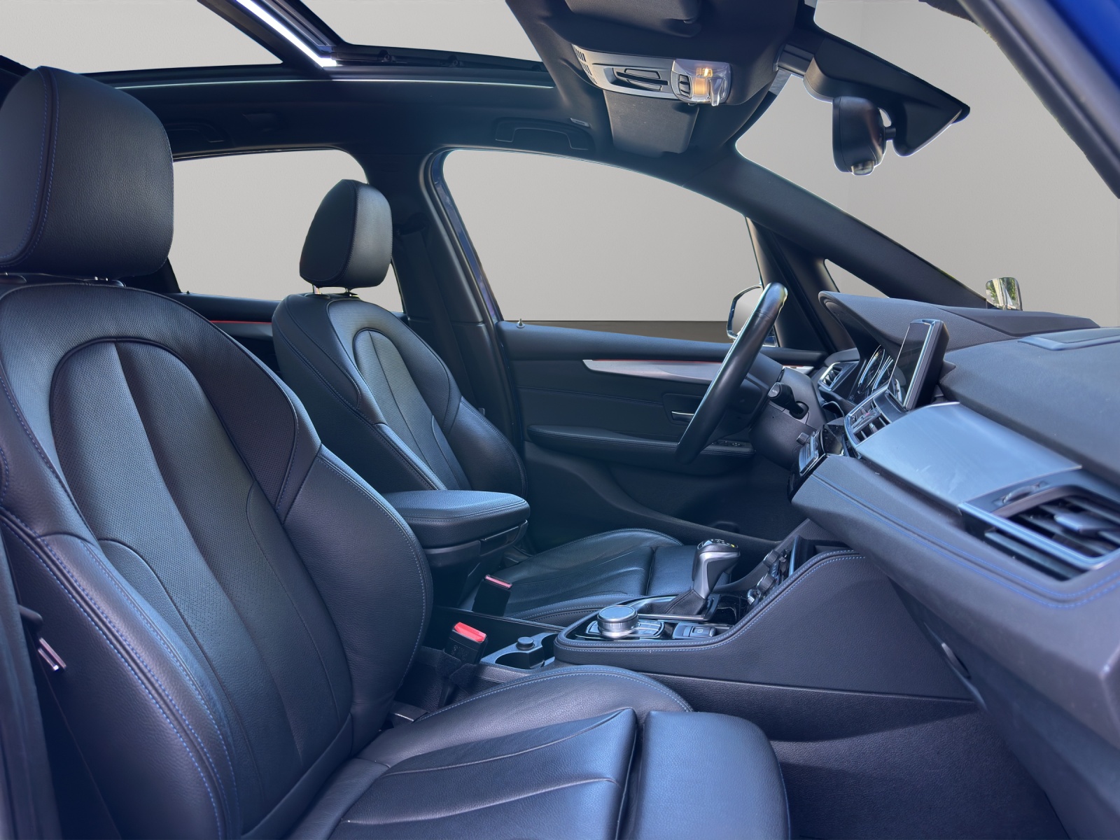 BMW 225xe iPerformance Active Tourer Steptronic M Sport-image-13