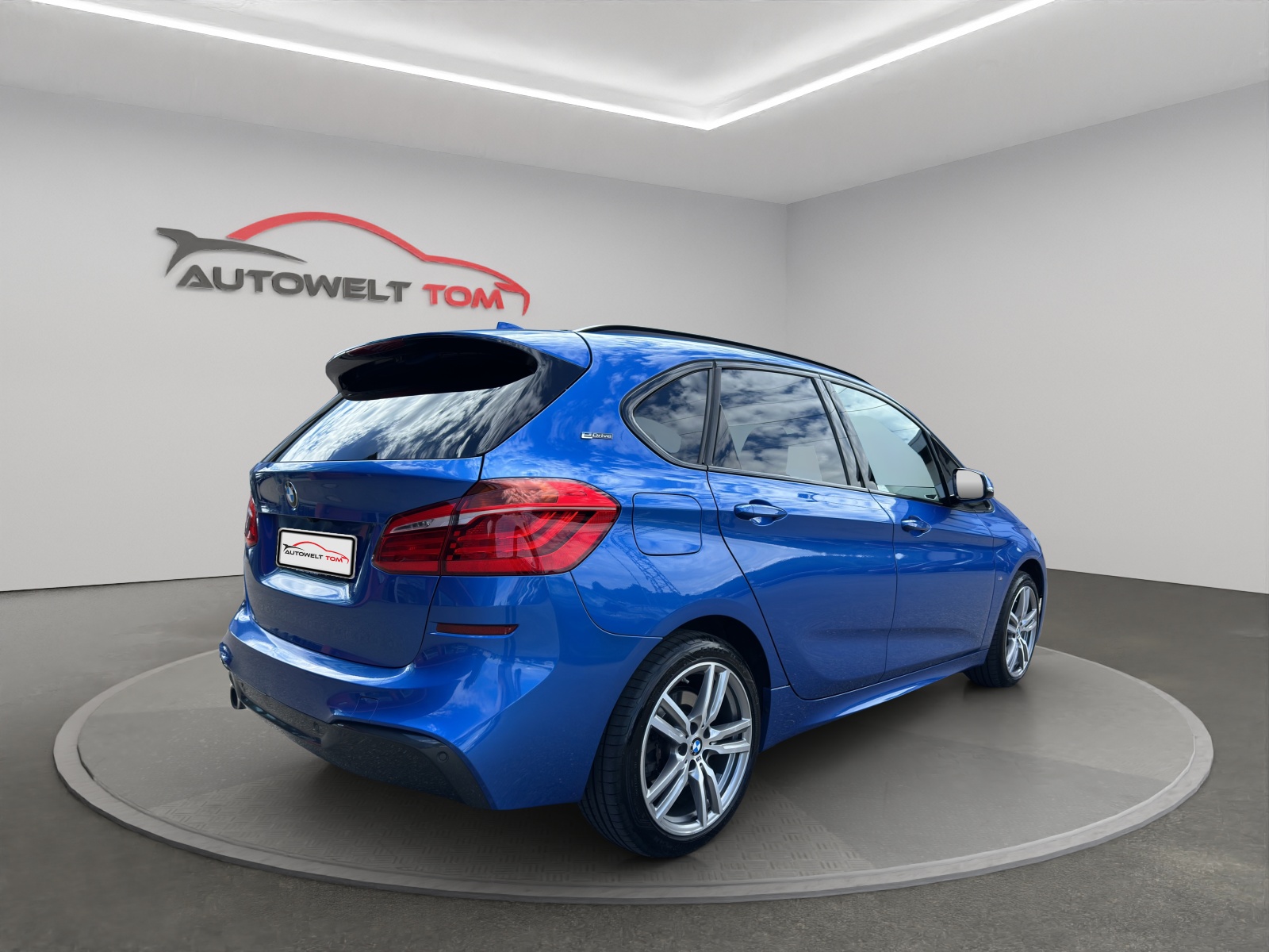 BMW 225xe iPerformance Active Tourer Steptronic M Sport-image-4