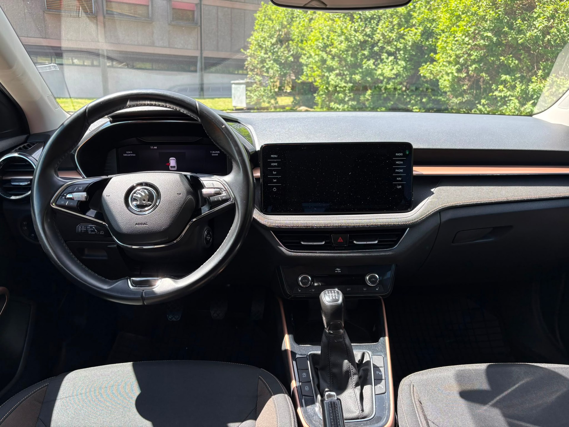 SKODA Fabia 1.0 TSI First Edition-image-8