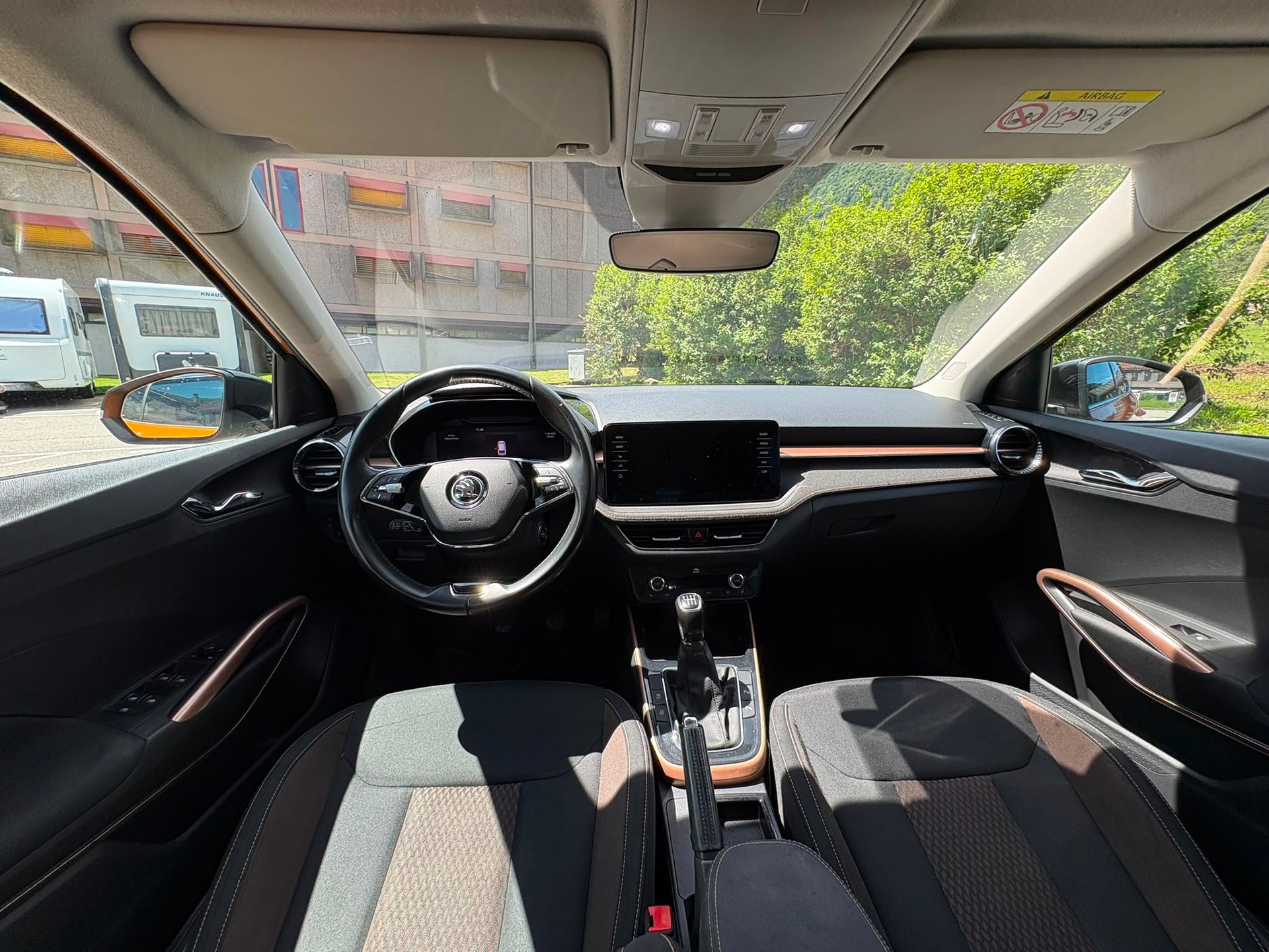 SKODA Fabia 1.0 TSI First Edition-image-9