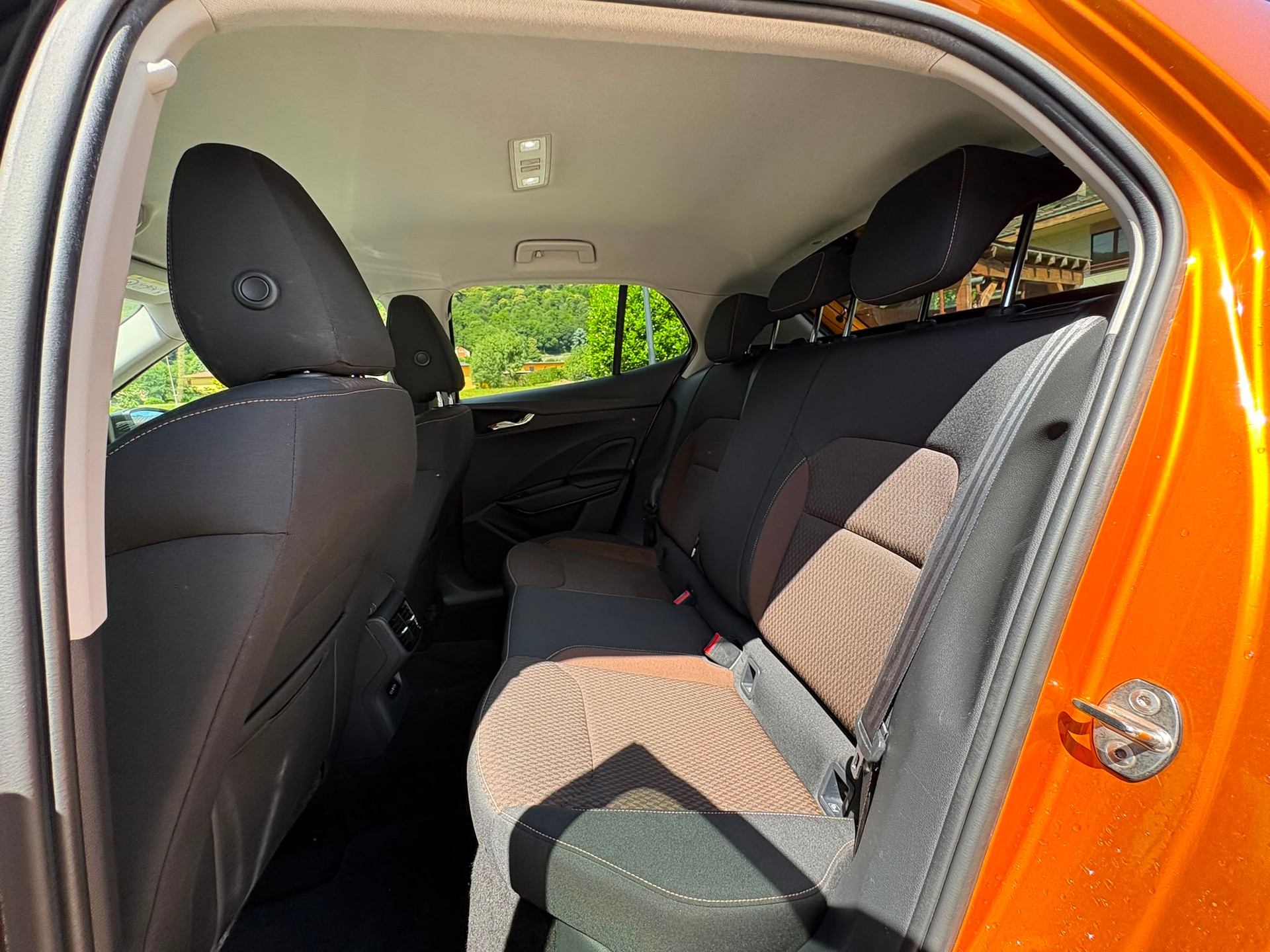 SKODA Fabia 1.0 TSI First Edition-image-11