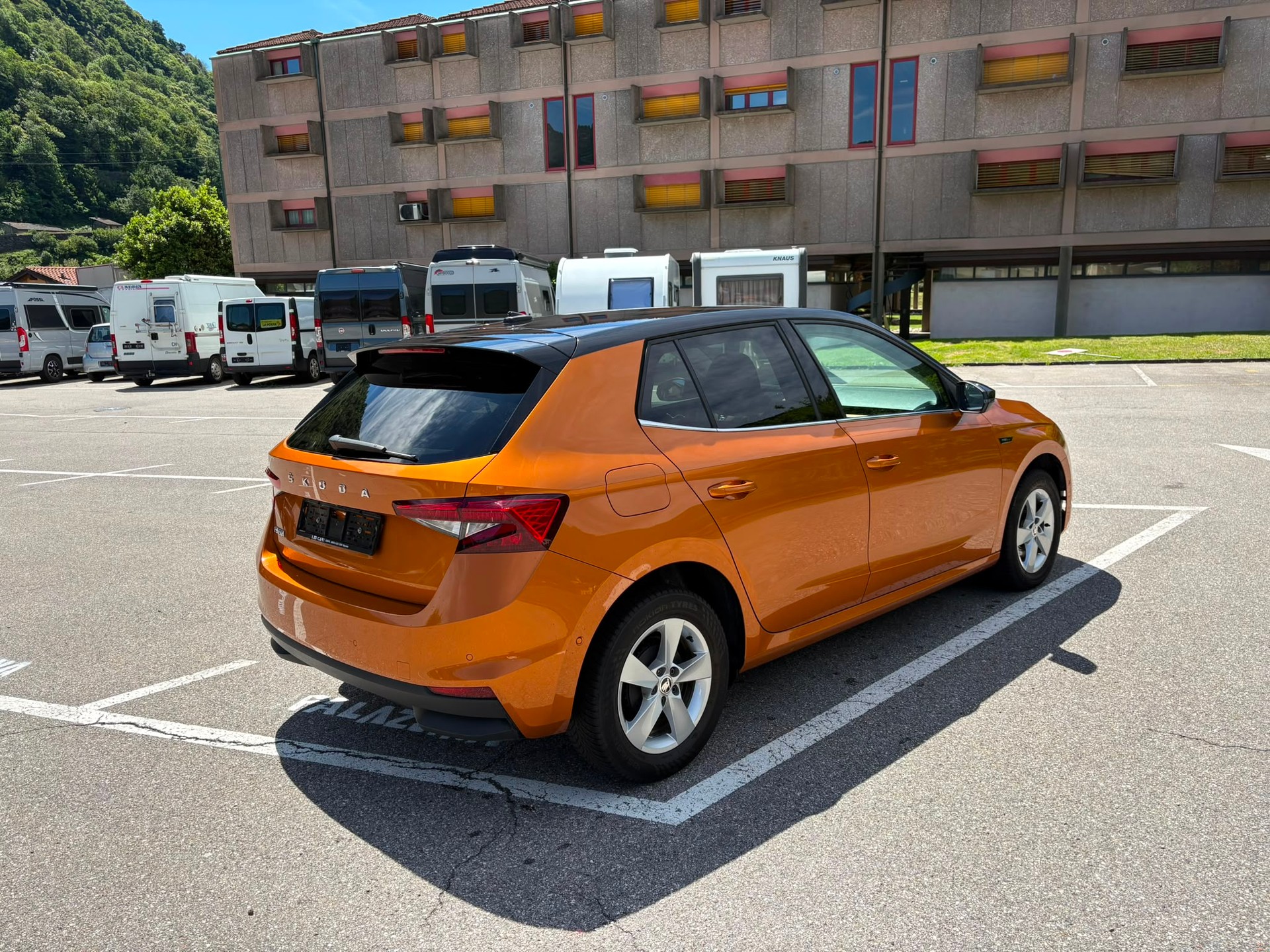 SKODA Fabia 1.0 TSI First Edition-image-5