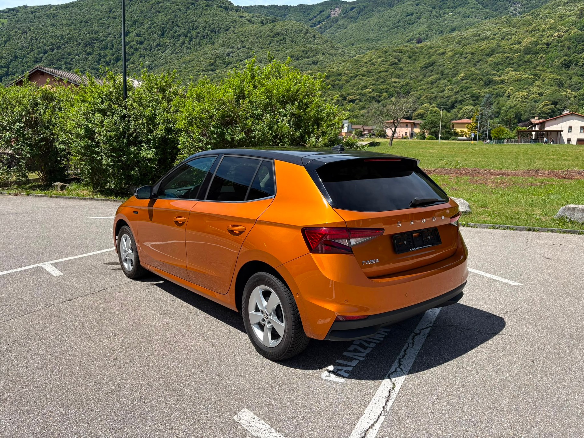SKODA Fabia 1.0 TSI First Edition-image-3