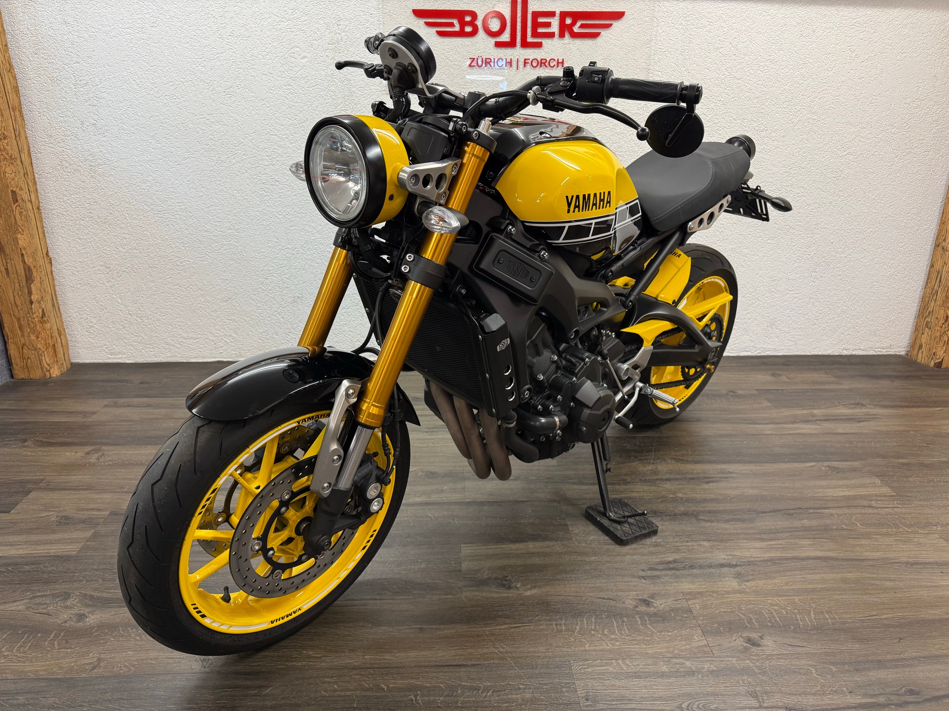 YAMAHA XSR 900 60 Anniversary-image-5