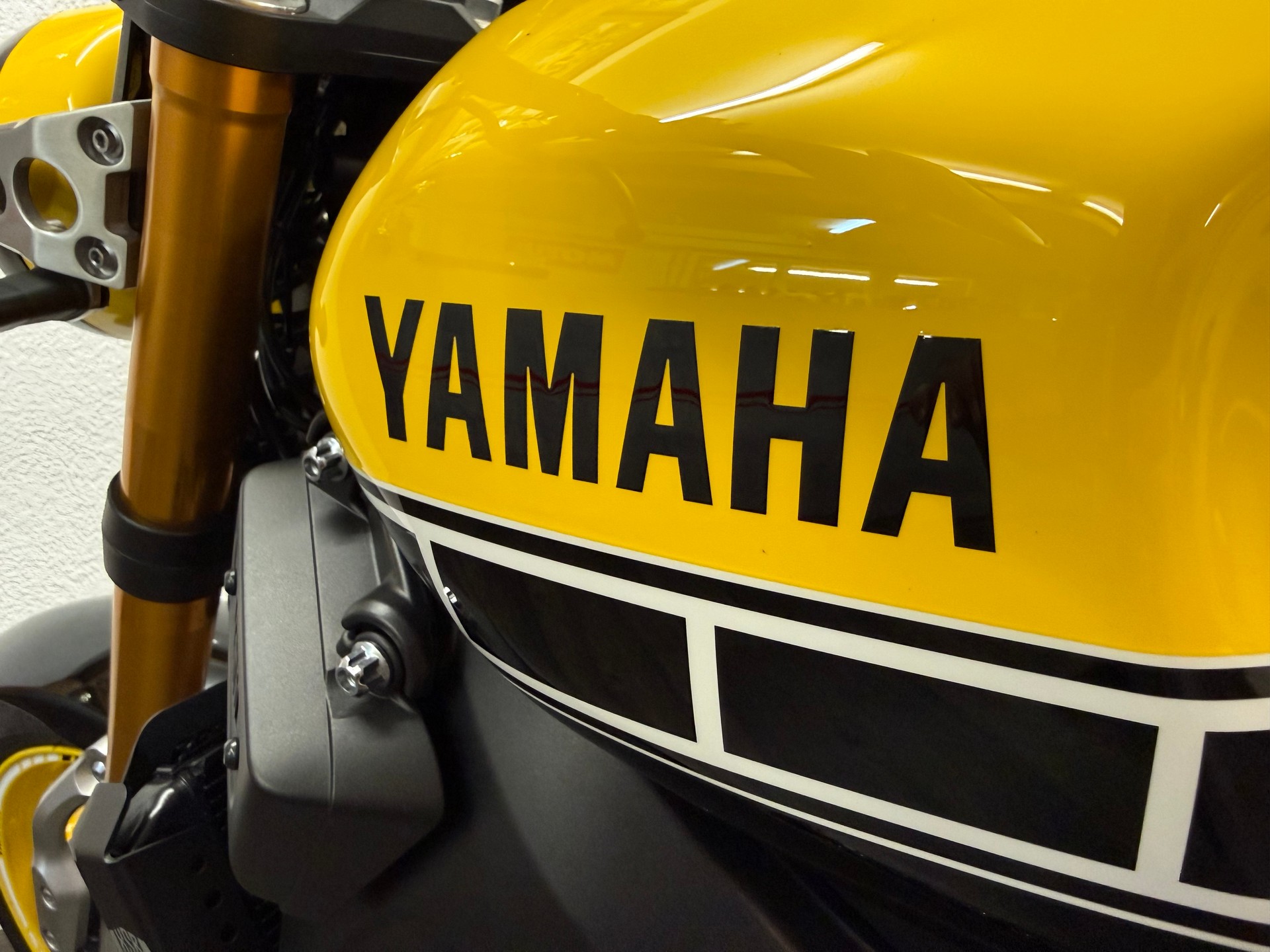 YAMAHA XSR 900 60 Anniversary-image-8