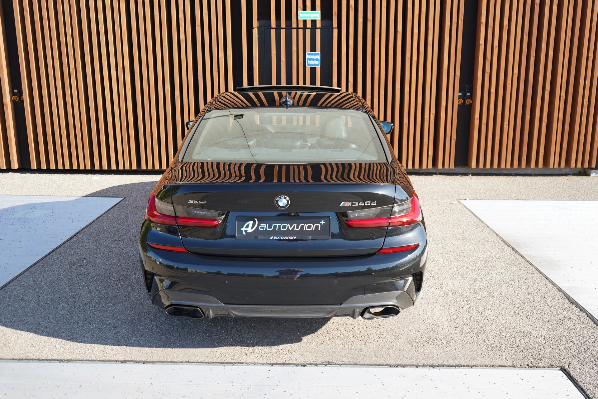 BMW M340d xDRIVE 48V STEPTRONIC M SPORT BLACK l 340 PS-image-16