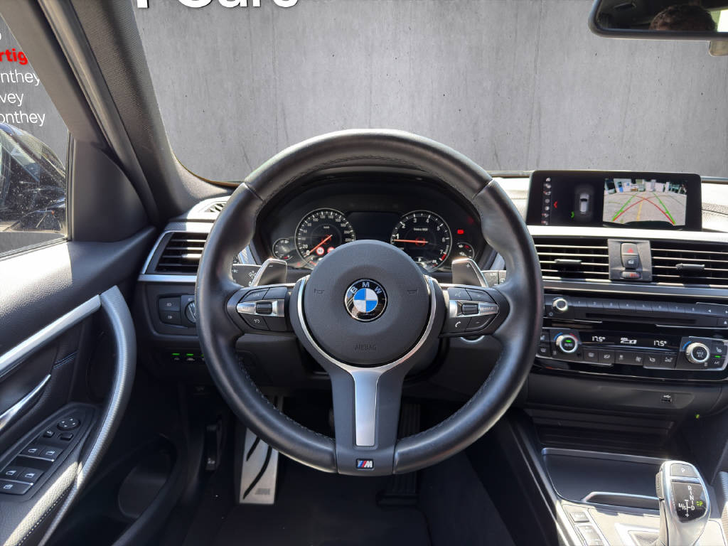 BMW 320i Essential Ed. xDrive SAG Tourin-image-9