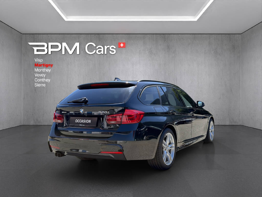 BMW 320i Essential Ed. xDrive SAG Tourin-showroom-element-3