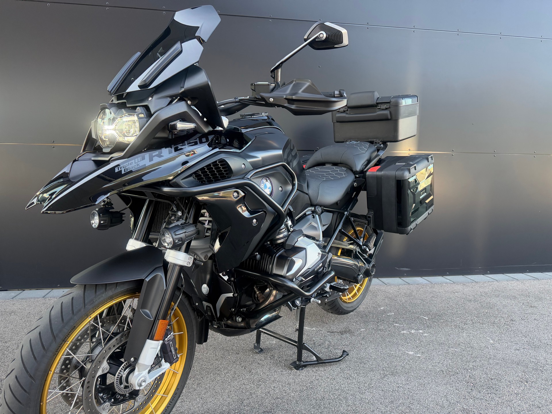 BMW BMW R 1250 GS-image-9