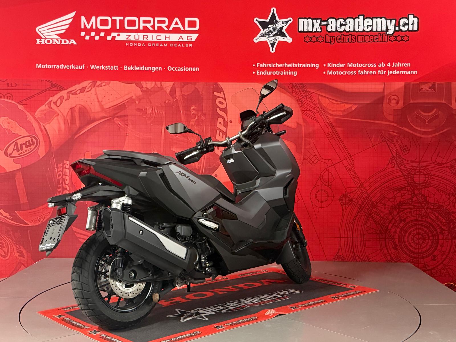 HONDA **Honda ADV 350**Grau**Occasionsfahrzeug**-image-5