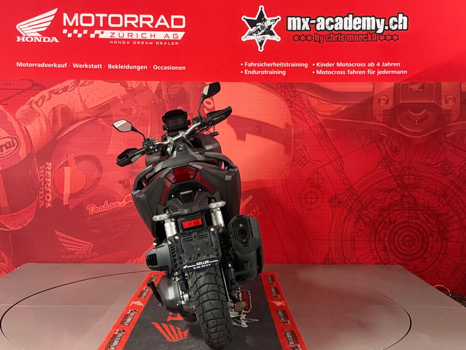 HONDA **Honda ADV 350**Grau**Occasionsfahrzeug**-image-3
