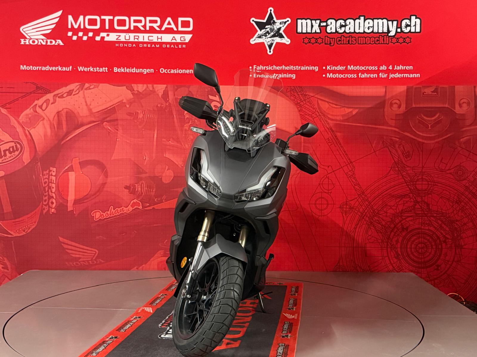 HONDA **Honda ADV 350**Grau**Occasionsfahrzeug**-image-2