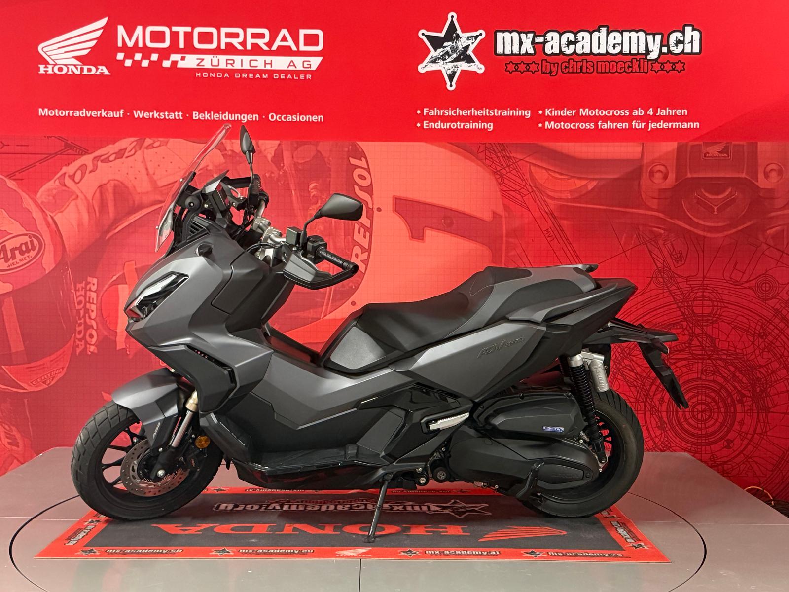 HONDA **Honda ADV 350**Grau**Occasionsfahrzeug**-image-1