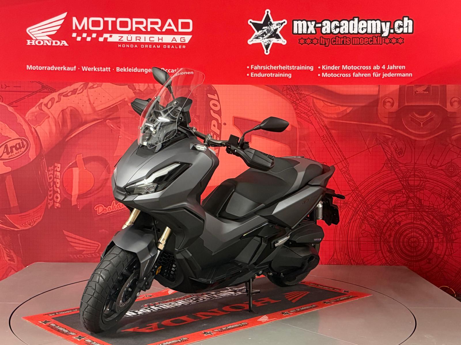 HONDA **Honda ADV 350**Grau**Occasionsfahrzeug**-image-6