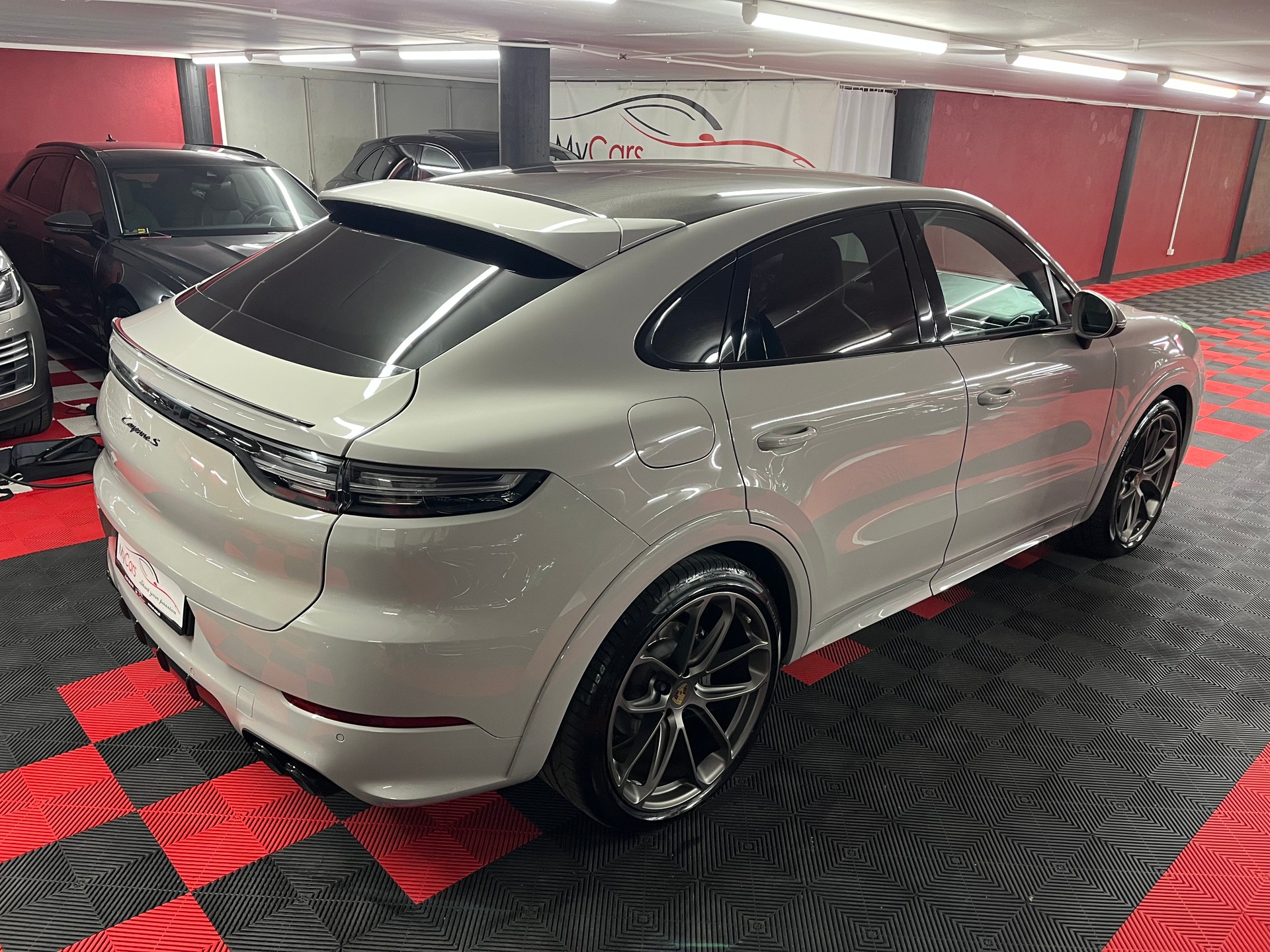PORSCHE Cayenne S Coupé-image-5