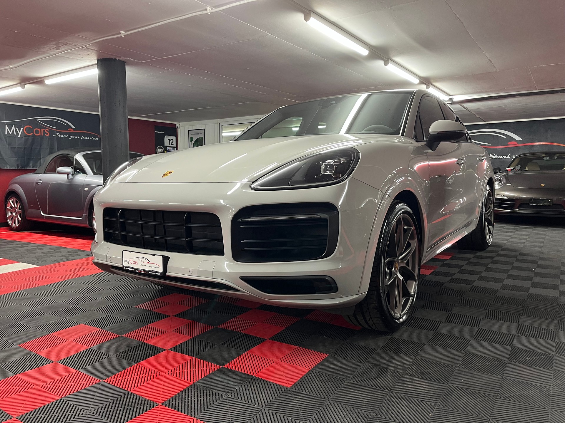PORSCHE Cayenne S Coupé-image-2