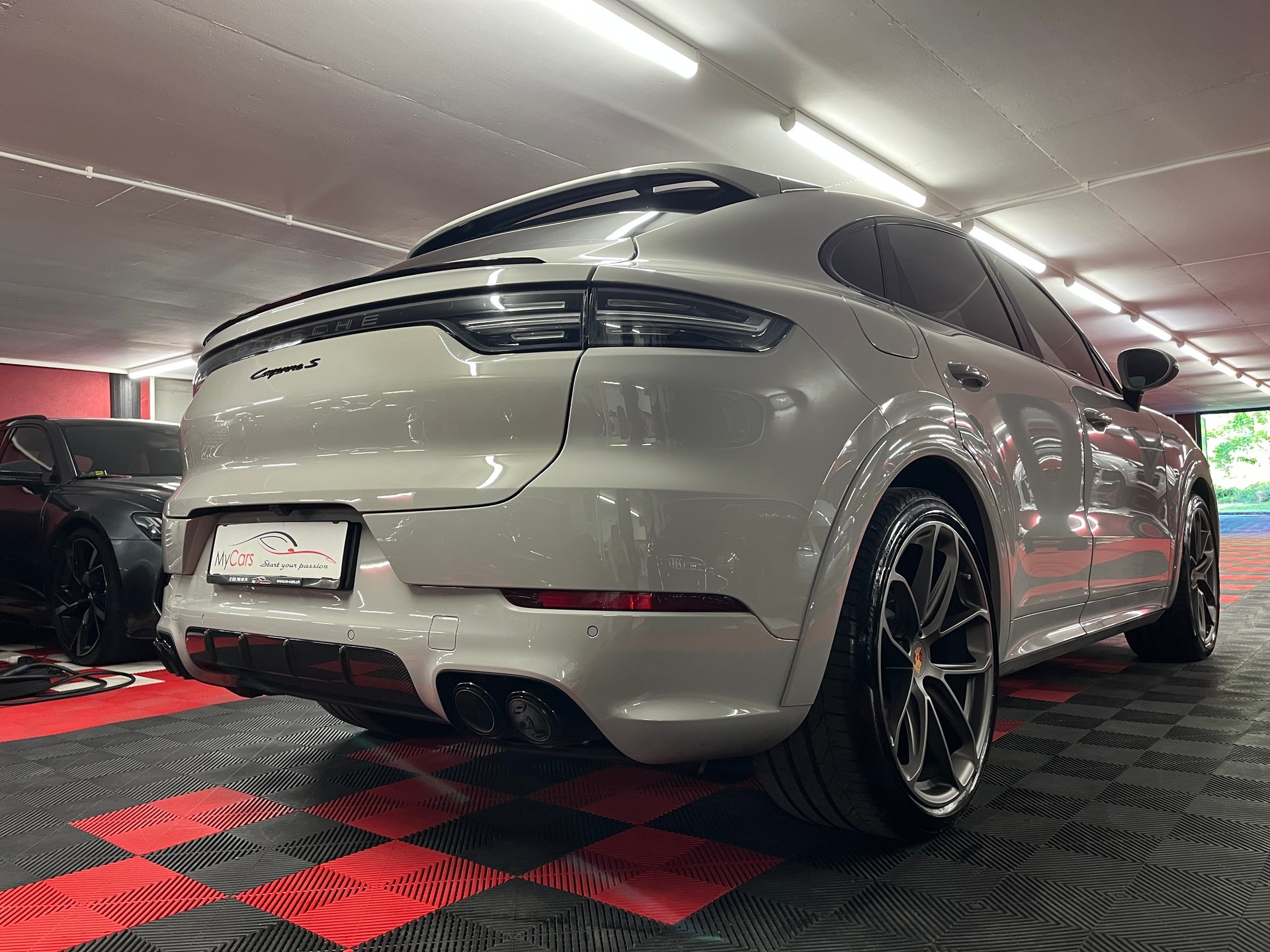 PORSCHE Cayenne S Coupé-image-6