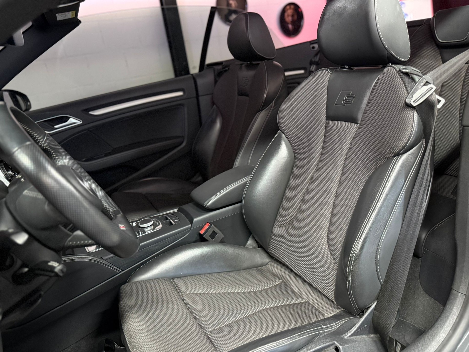 AUDI A3 Cabriolet 2.0 TDI S-Line quattro S-tronic / NanoGrau / Leder / 19’’ Zoll / Wunderschöne Konfiguration-image-6