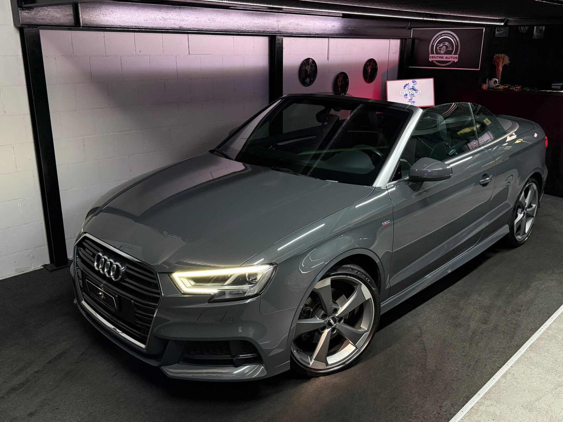 AUDI A3 Cabriolet 2.0 TDI S-Line quattro S-tronic / NanoGrau / Leder / 19’’ Zoll / Wunderschöne Konfiguration-showroom-element-2