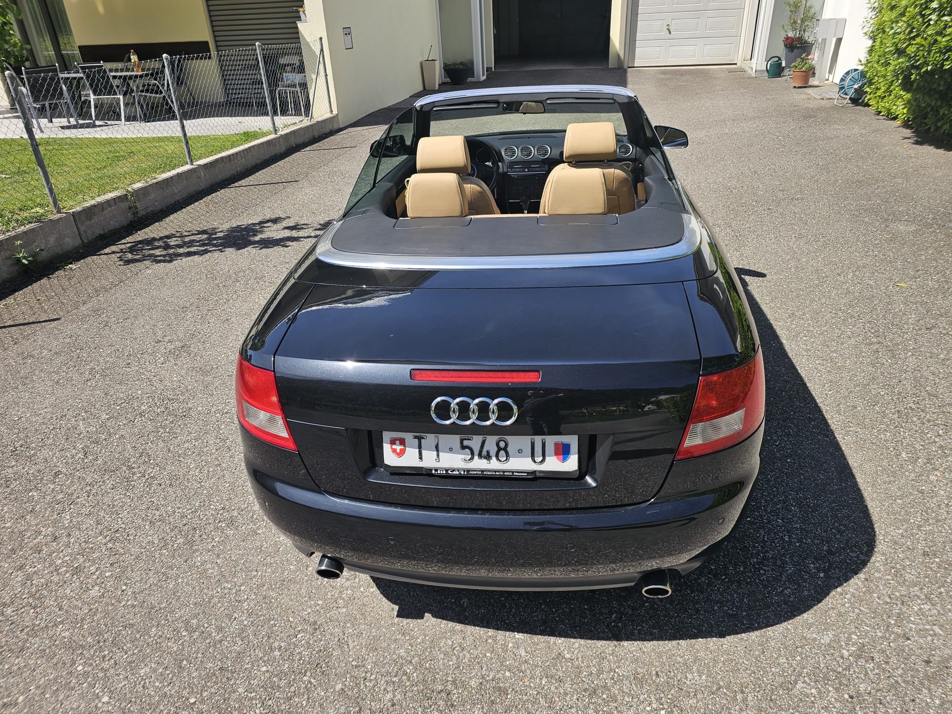 AUDI A4 Cabriolet 2.4 V6-image-4
