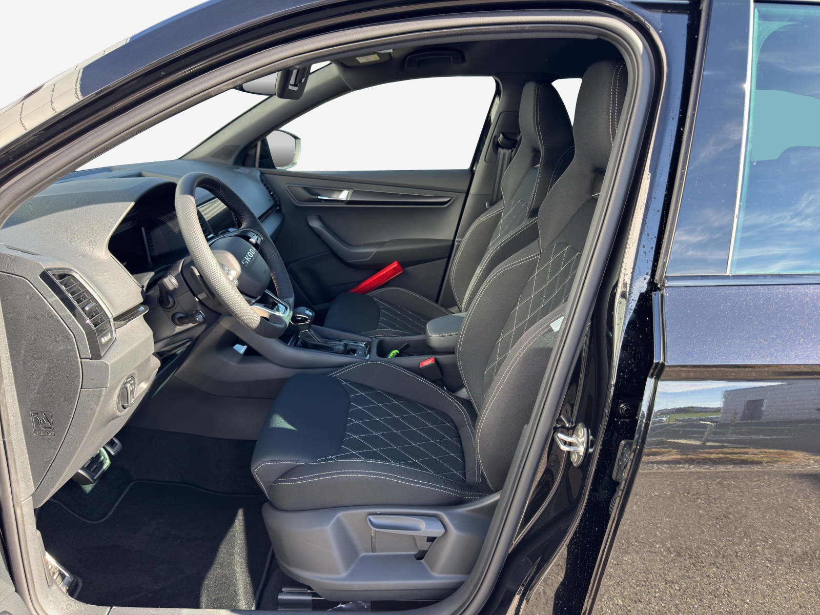 SKODA Karoq 2.0 TSI SportLine 4x4 DSG-image-7