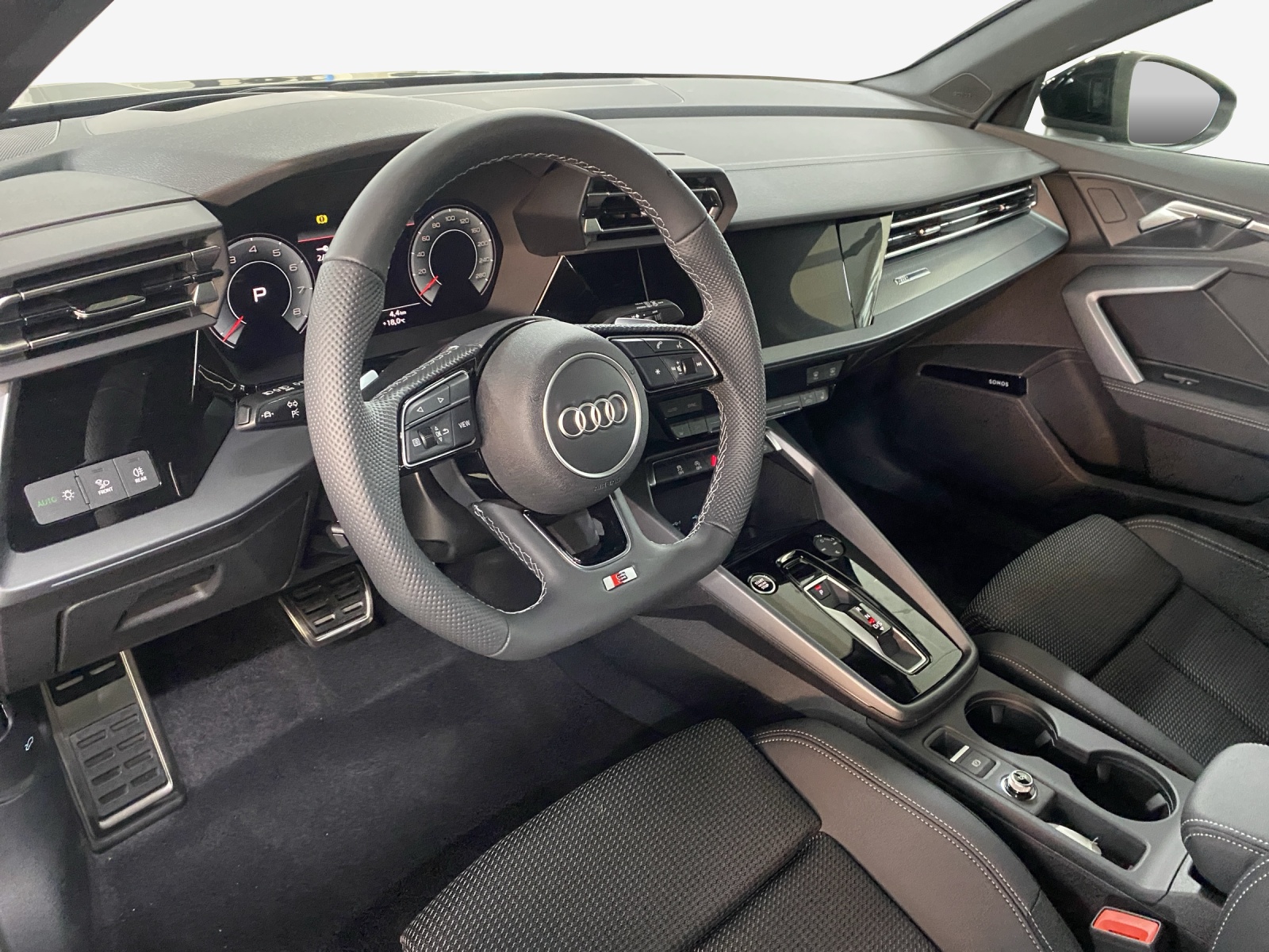 AUDI A3 Sportback TFSI 110 kW Attraction S tronic-image-14