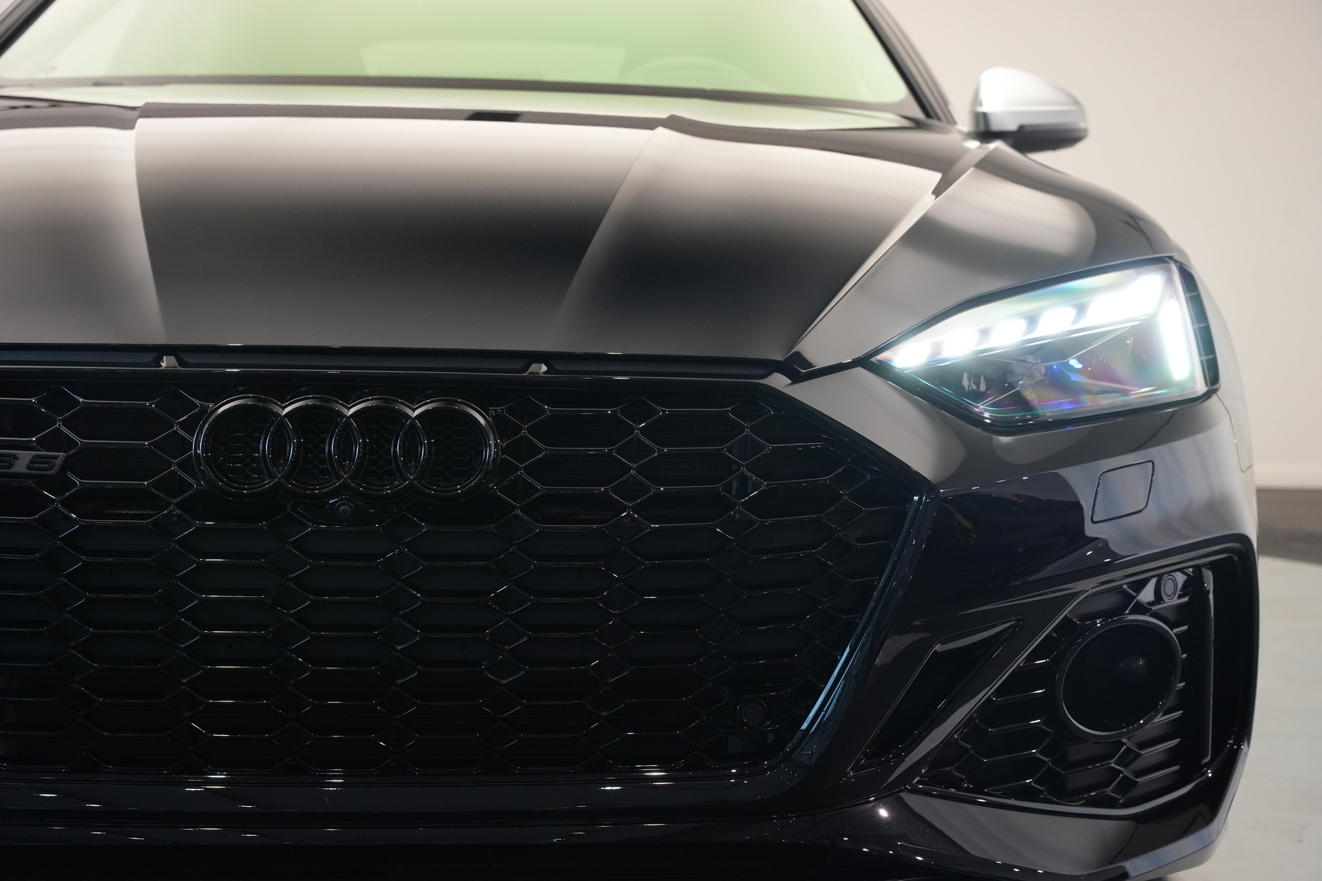 AUDI RS5 Sportback 2.9 TFSI Competition quattro tiptronic *Carbon* *DRC* *HuD* *B&O*-image-46