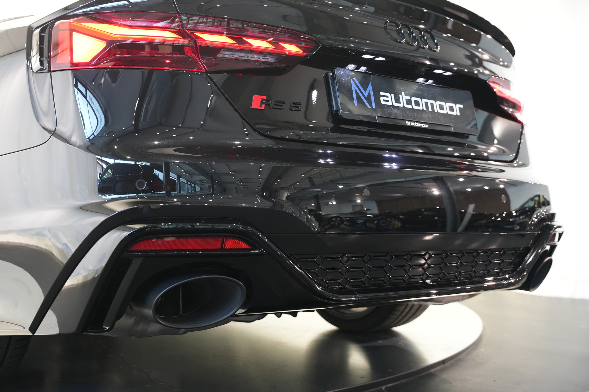 AUDI RS5 Sportback 2.9 TFSI Competition quattro tiptronic *Carbon* *DRC* *HuD* *B&O*-image-40