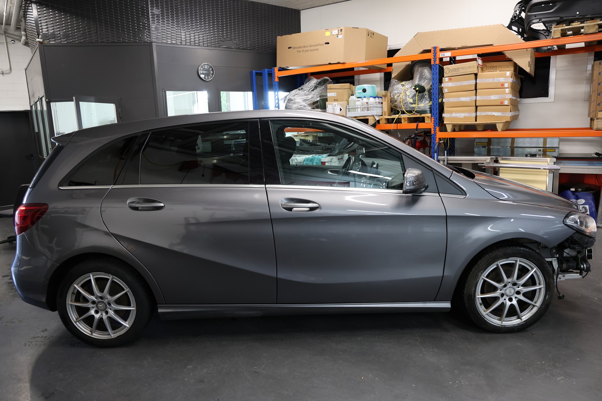 MERCEDES-BENZ B 200 CDI AMG Line 4Matic 7G-DCT-image-6