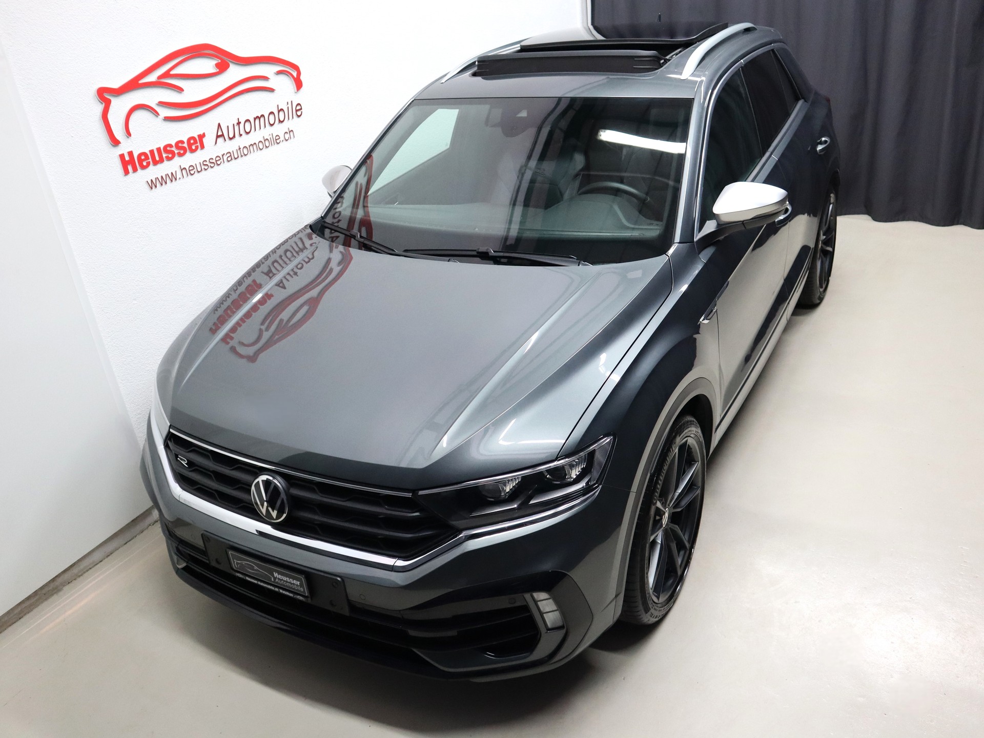 VW T-Roc 2.0 TSI R DSG 4Motion Performance - Panorama - Navi - AKRAPOVIC - Sportsitze - Beats - Kamera - 301 PS-showroom-element-2