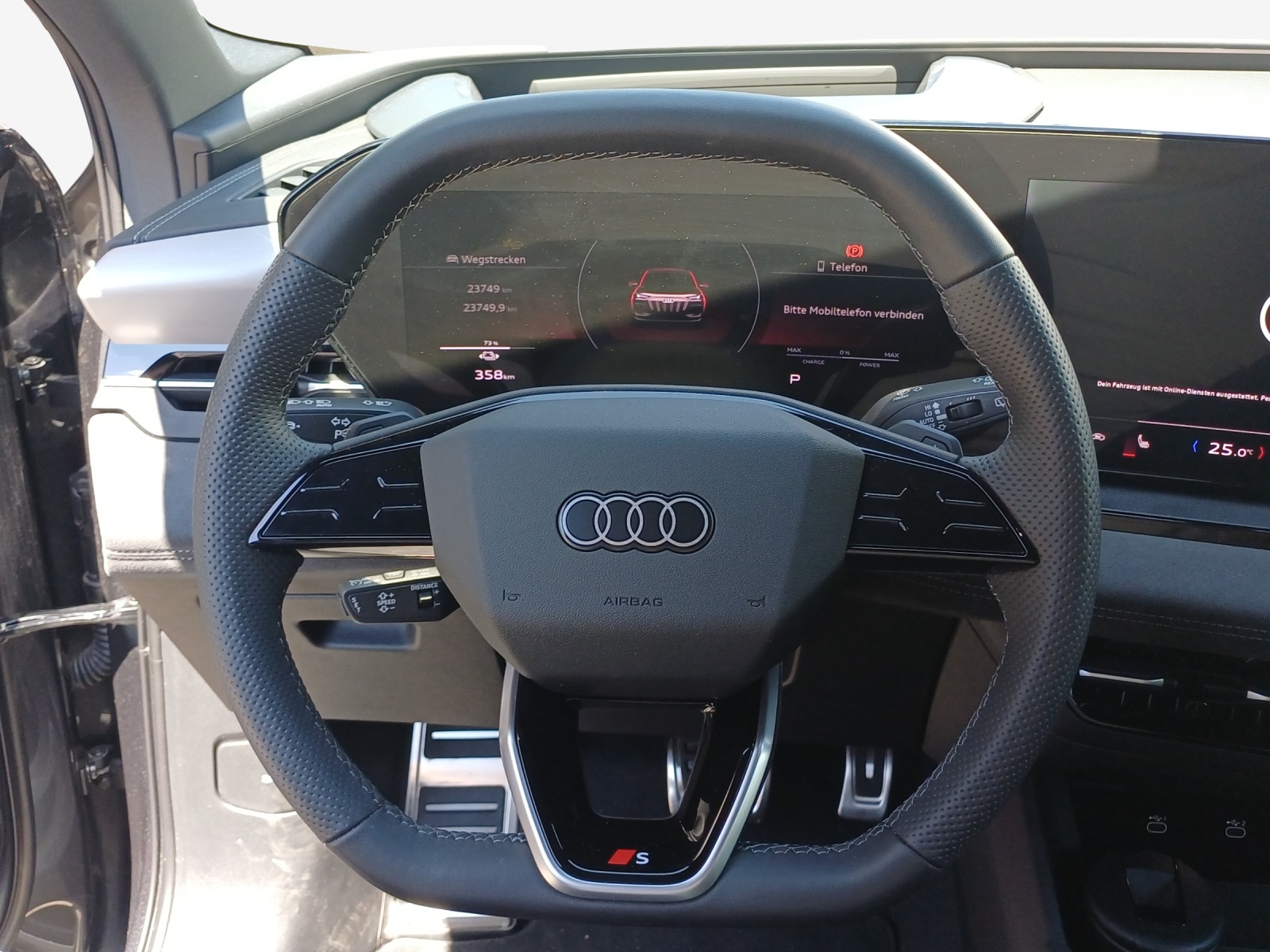 AUDI Q6 e-tron quattro-image-10