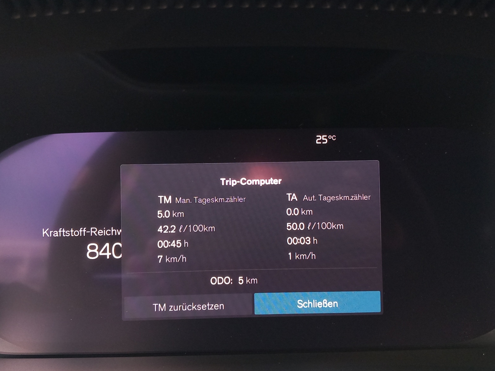 VOLVO XC40 2.0 B4 MH Black Edition-image-20