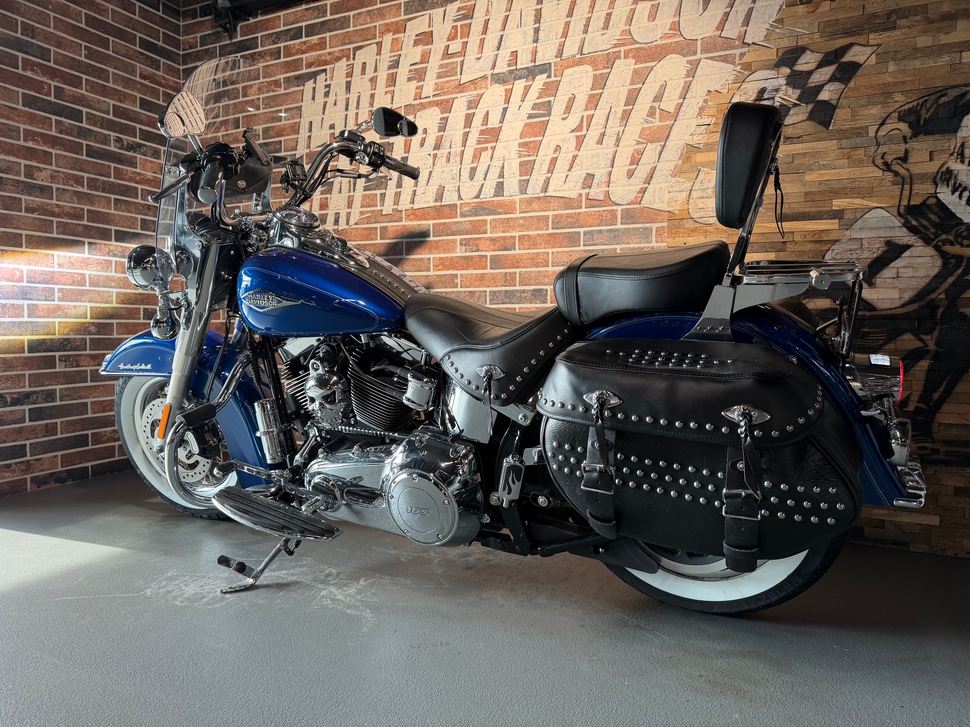 HARLEY-DAVIDSON FLSTC Softail Heritage Classic ABS (35KW Possible)-image-4