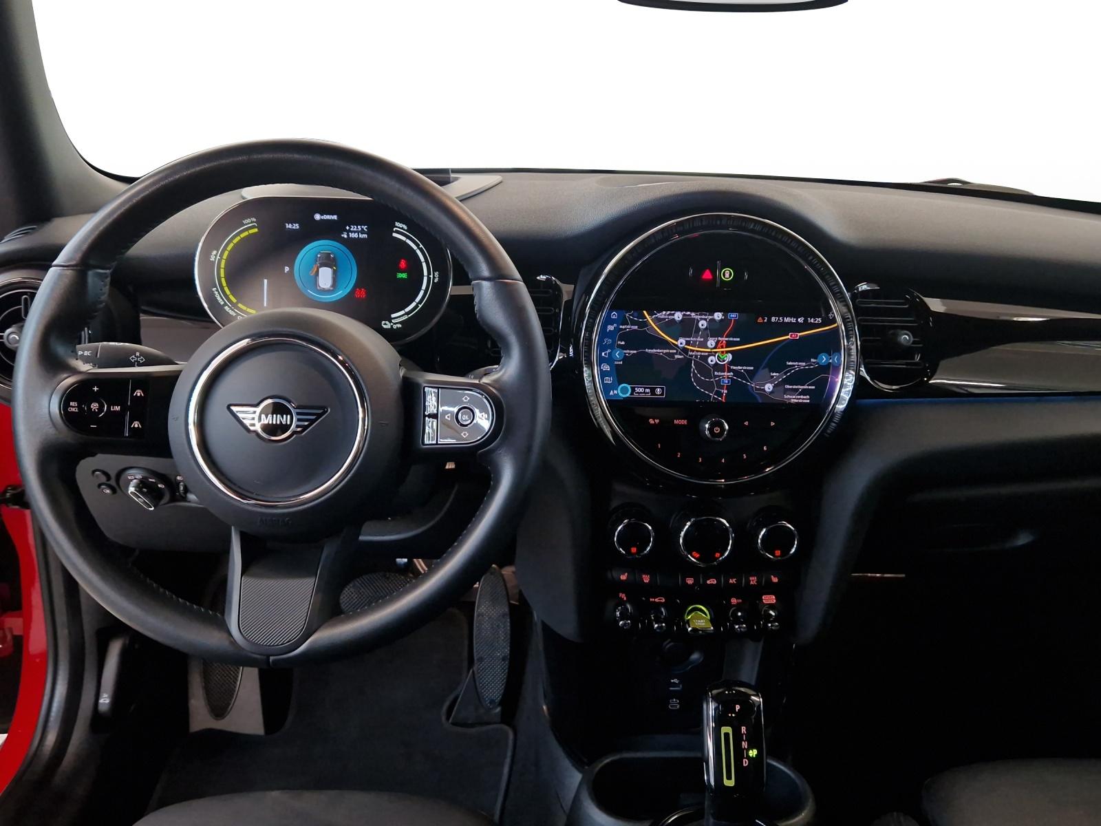 MINI Cooper SE F56-image-18