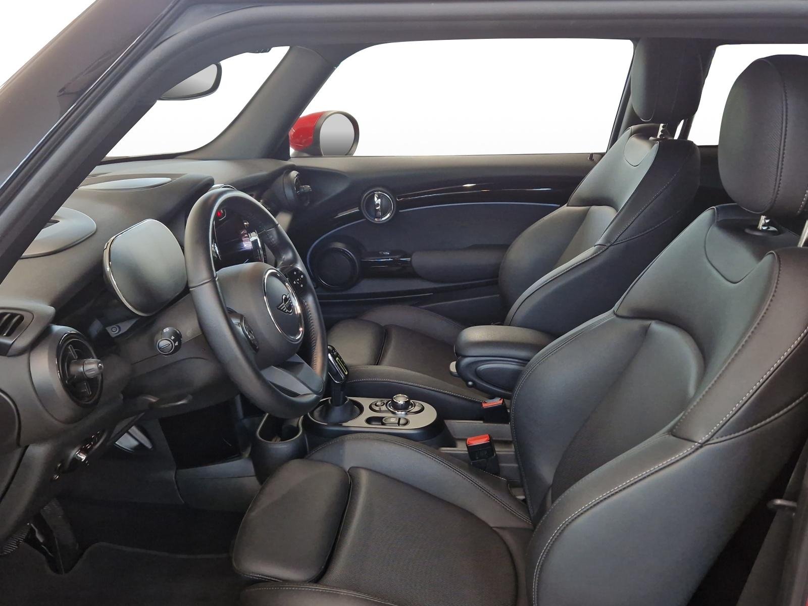 MINI Cooper SE F56-image-15